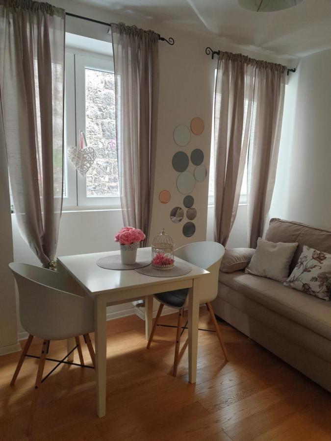 D&M Apartment Sibenik - An Apartment In The Heart Of The Old Town Exterior foto
