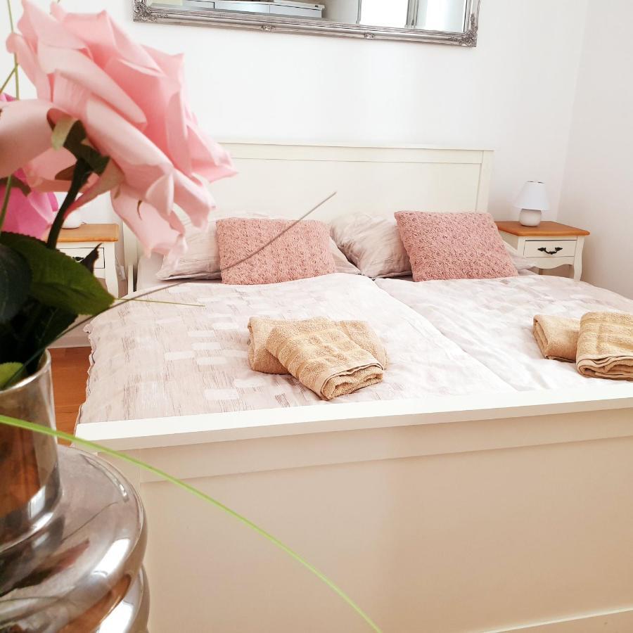 D&M Apartment Sibenik - An Apartment In The Heart Of The Old Town Exterior foto
